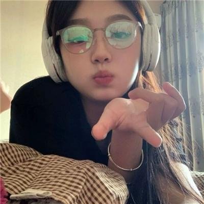 王爷功德太旺王妃又来偷运气了